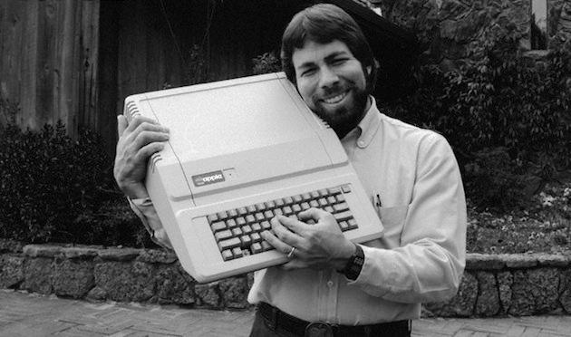  Wozniak invented the Apple II nearly 40 years ago. Let\s wish him a happy birthday! 