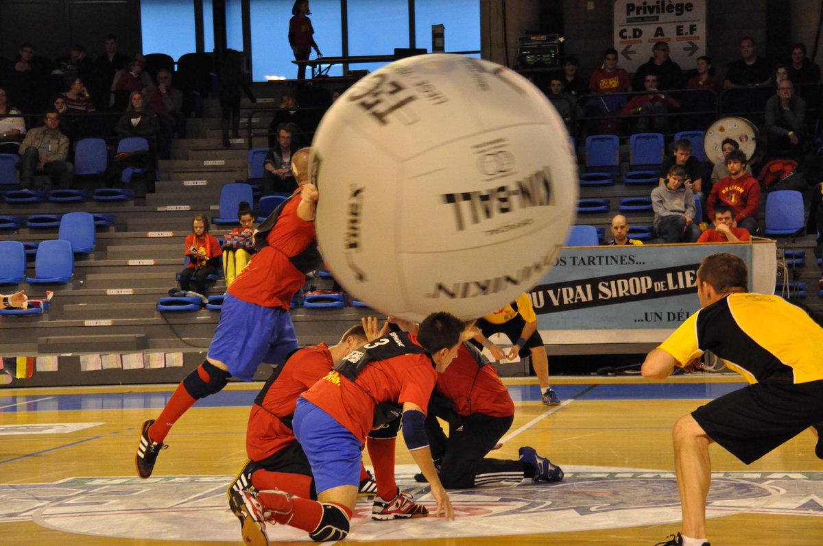 madridfree's tweet photo. La @AEKBS y @KinBall_Madrid os invitan a conocer el KIN-BALL® #gratis en el Mundial. ¡Mirad!  http://t.co/GH5PwoRVbD http://t.co/4IfBHMHRhA