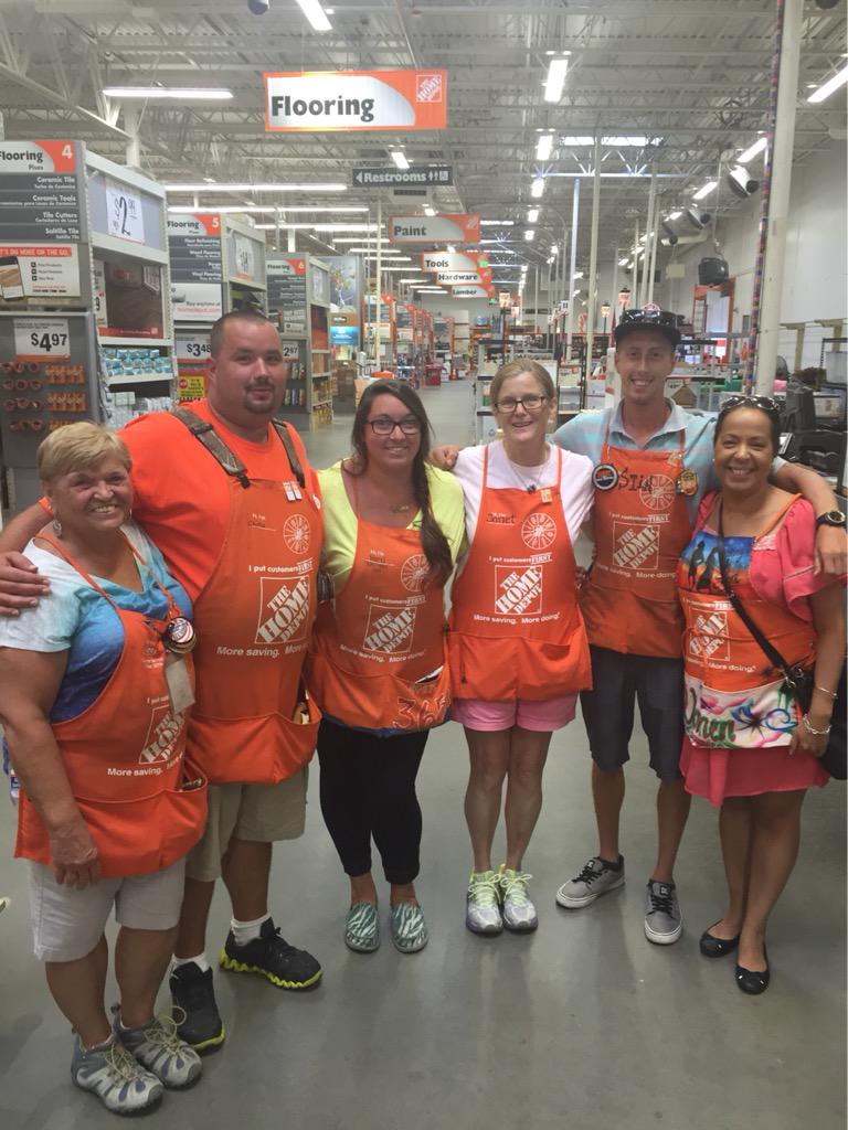 Thanks <a href="/akg3953/">Marci A Goodnight</a> for visiting 3650 &amp; recognizing Marci- positive force! #awesomesauce <a href="/GwenettaGossett/">GwenettaGossett</a> <a href="/JOEL_ELLIOTT1/">Joel Elliott</a>