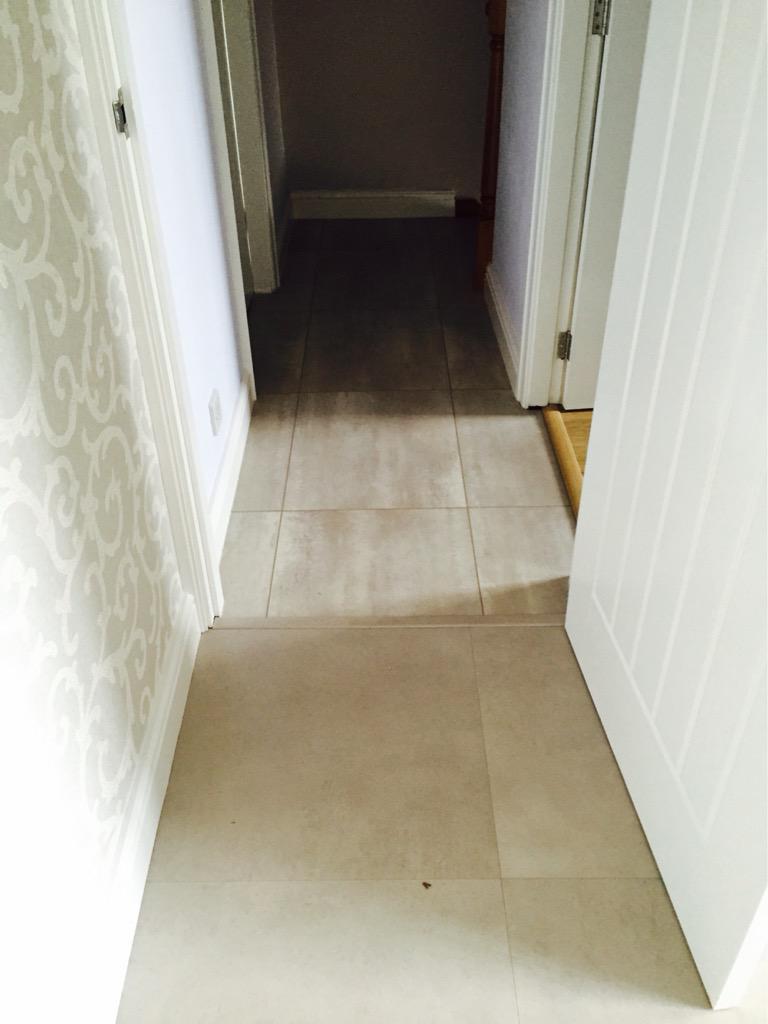 ClewarthW's tweet photo. Stripes from @CormarCarpets with @KarndeanFloors on the landing. http://t.co/nFn4C9szGM