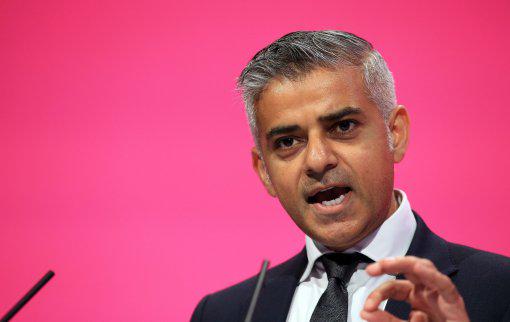 GlobalsNewsroom's tweet image. Labour London mayoral candidate Sadiq Khan has told @LBC further tube strikes can be avoided.