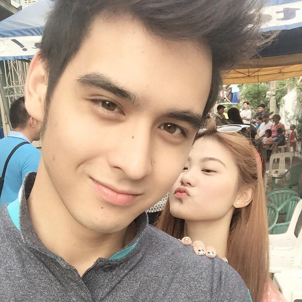 ForeverJJ_11's tweet photo. They love each other 😍 #Jamjan ❤ #BestRelationshi 👫 #AdminTeresa http://t.co/oR2CbP2WEd