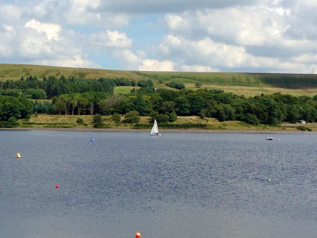 TinaGandhi1's tweet photo. Had a fab morning sailing @DelphSailing with @Phil_Caine and John. http://t.co/vrTekxPl15