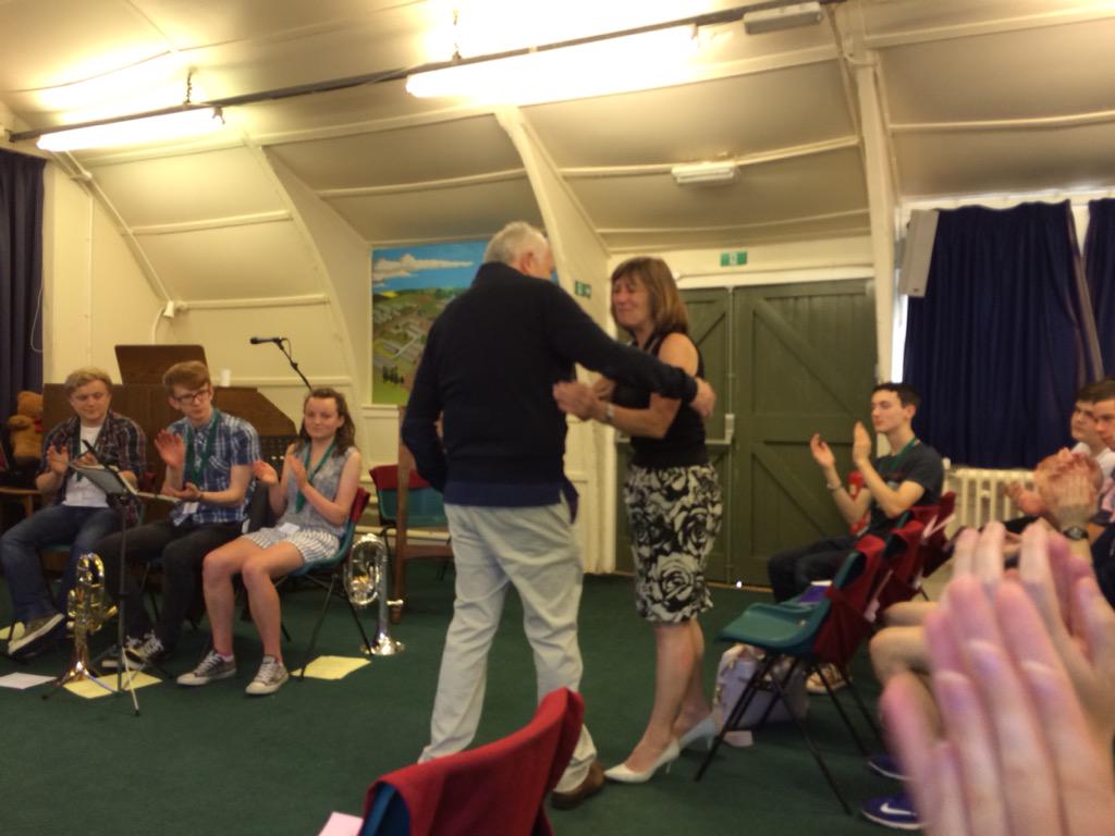 🎼🎶 <a href="/BramwellTovey/">Bramwell Tovey O.C.</a> thanks Lorraine Childs (<a href="/nybbfollower/">lorraine childs</a>) for leading the House Staff 🌟🎵👍