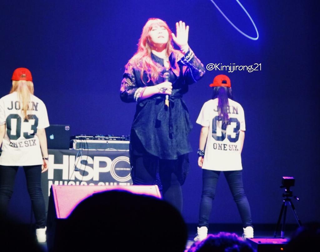 Kimjjirong21's tweet photo. 150808 싸왓디캅 CONCERT 🙏😍🙏
#공민영 @rhdalsdud7083 #HISPOP http://t.co/InOF4ewD9R