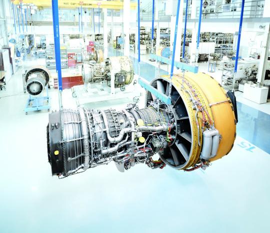 GE_Aerospace's tweet image. Jet Engine Tech from #AirForceOne is Helping #Egypt Keep the Lights On! #GEStore #avgeek invent.ge/1KUzi2F