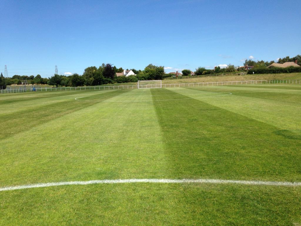 LBouwers's tweet photo. Groundsman has done bitsssssss. Footie is back!! @EUAFC @swpleague http://t.co/9oCkfroD0c
