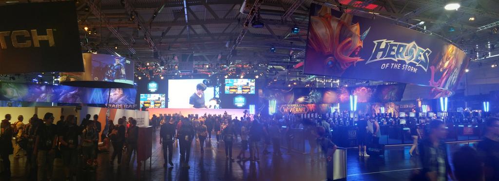 AgoolooStudios's tweet photo. Blizzard
#agooloo  #soccerdash  #gamescom  #indiegamedev  #frenchcows  #capitalgames http://t.co/qIBhSNh1me