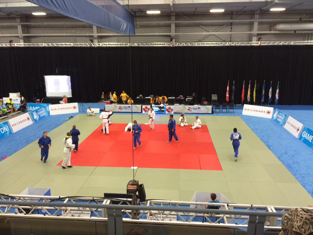 TolideJudoKwai's tweet image. Athletes warming up #WCSG2015 @2015WoodBuffalo and @GoTeamAB ready!