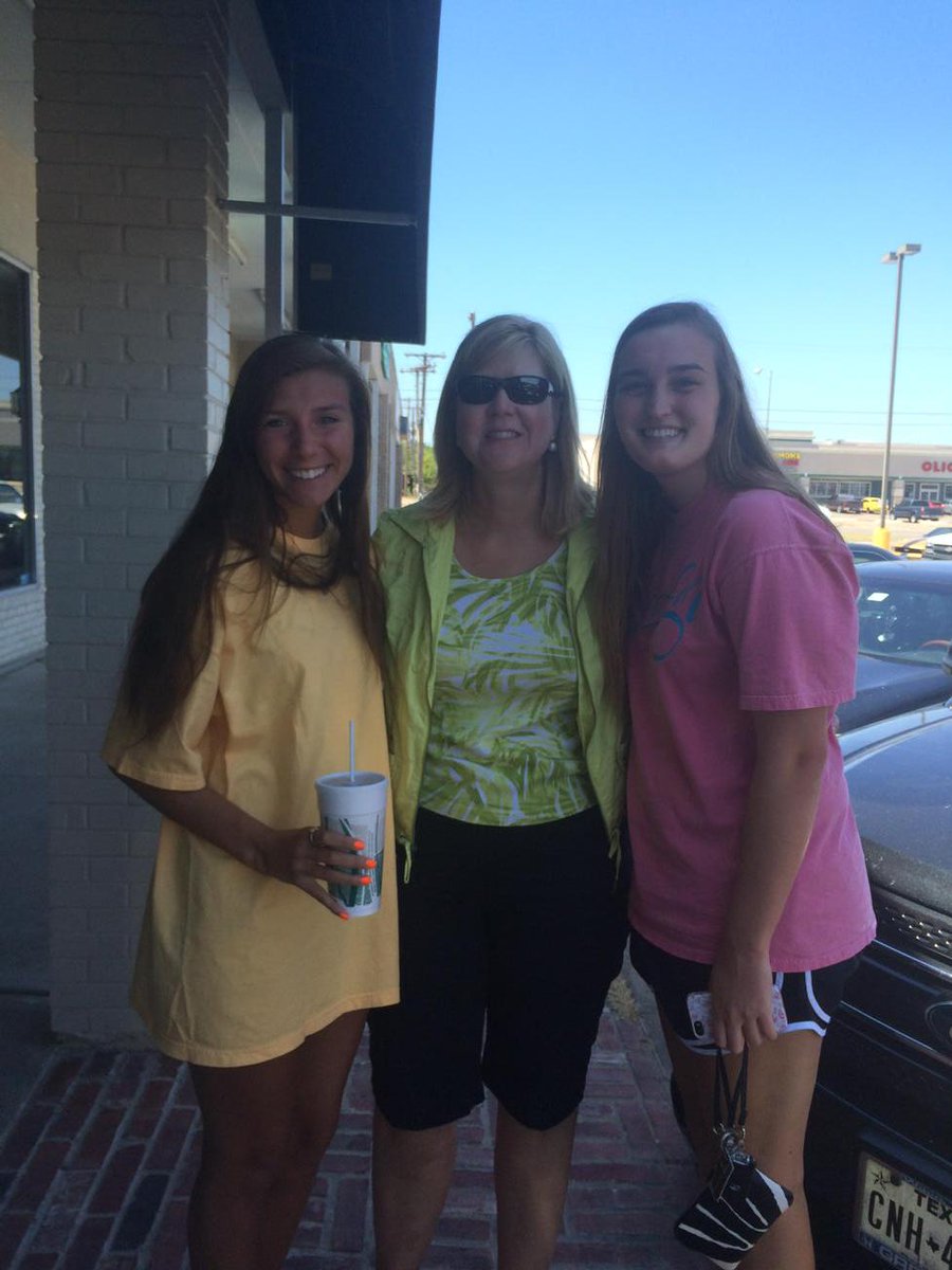 allisonb1245's tweet image. hey @clairredavis