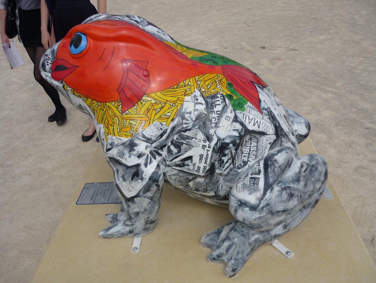 MatthewJ_UK's tweet photo. Missing out on @LarkinToads this time around, so here are some of my faves from last time! #NoPlaceLikeHull http://t.co/nu507r2GB6