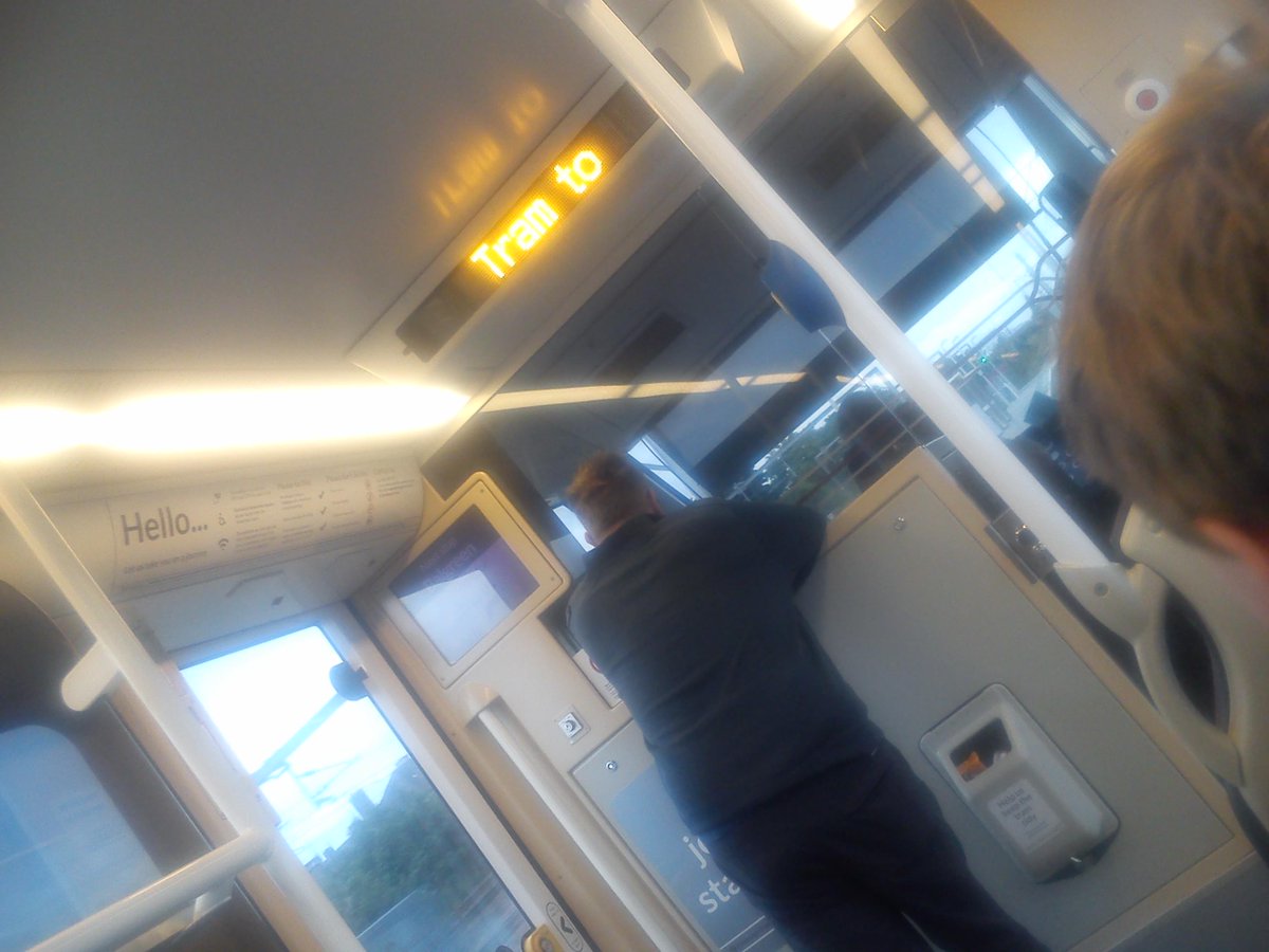 QuentinStrings's tweet image. Fab day oot at the EdFringe today. Tranming back to Ingliston. Not for The Quo though. Just for the car. #StatusNo