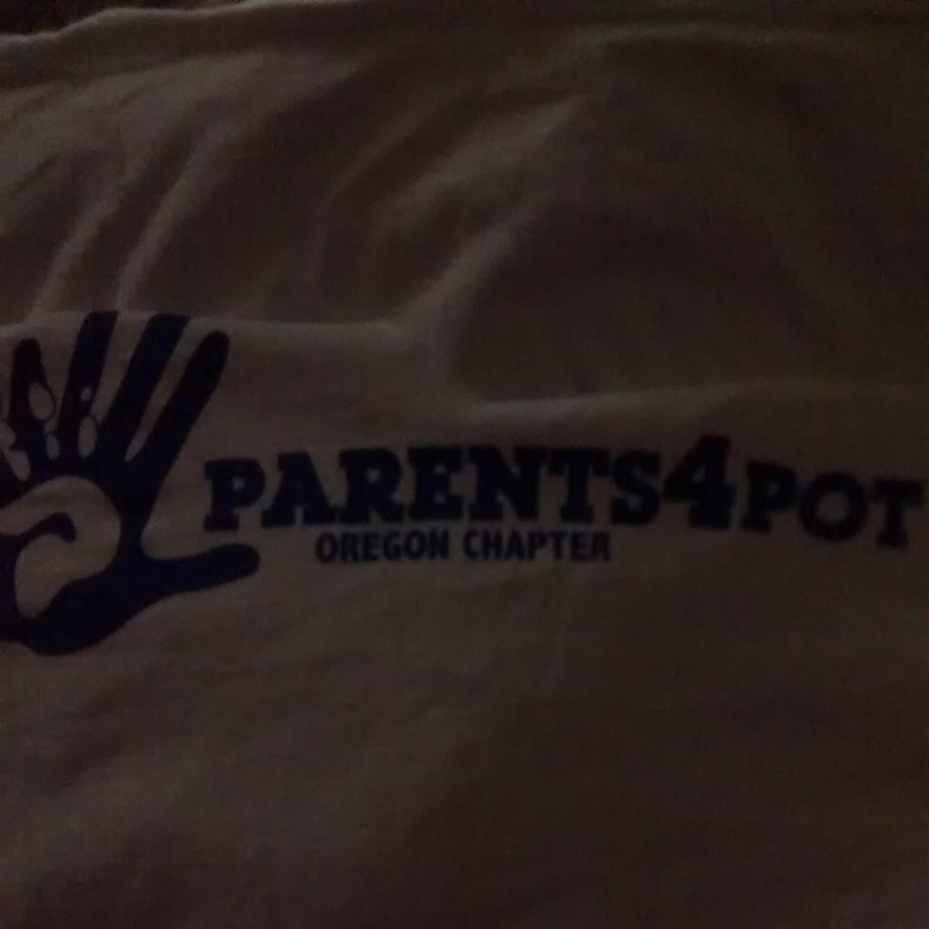 MsNickieddank's tweet photo. Parents 4 pot meeting@2pm@the other spot 72nd harold http://t.co/9YQ0L9AeVC