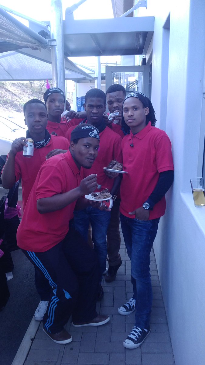 SphaSpha67's tweet image. H.B.D Chateau Gateaux, this ws amazimg part ever