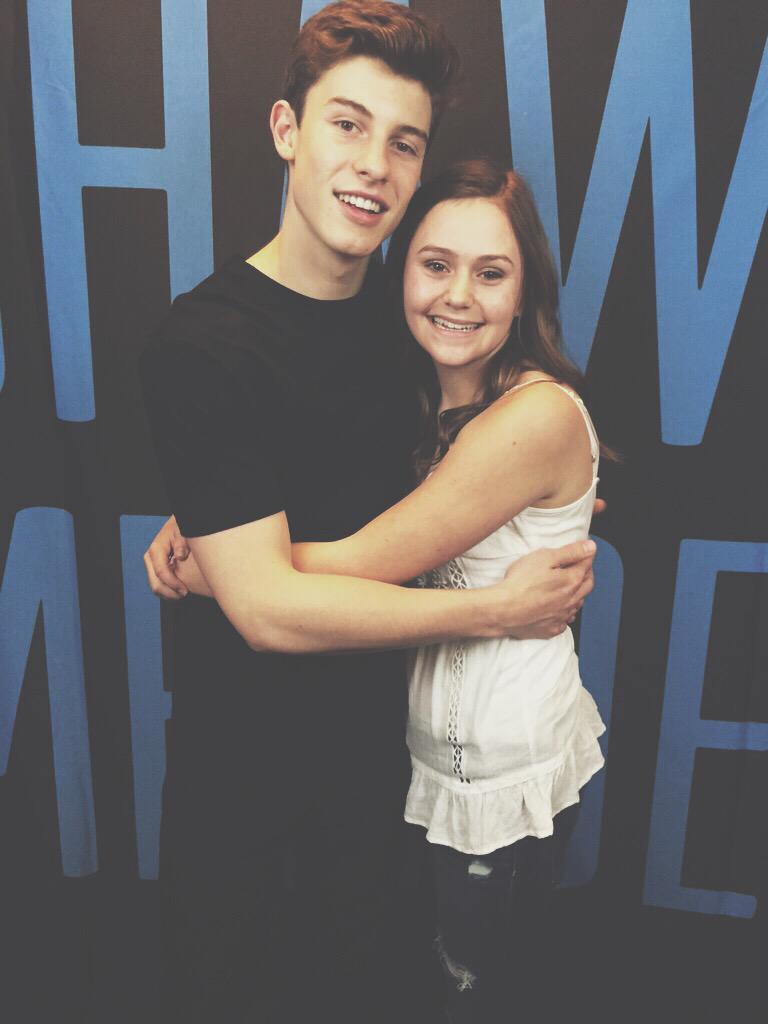 icednashh's tweet photo. happy 17th birthday shawn!you're such an inspiration to everyone, thank you for being you💙🎉 @ShawnMendes http://t.co/bVhxCCRjmR