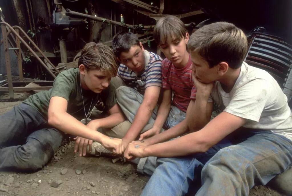 phoenixrivv's tweet photo. @wilw @MrJerryOC @Corey_Feldman #riverphoenix happy 29th anniversary for Stand by me. "Biggest one in four counties" http://t.co/KkSuu1p6Wz