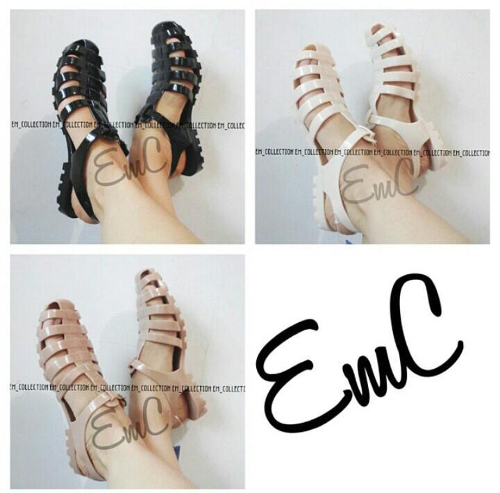 em_collection tweet picture