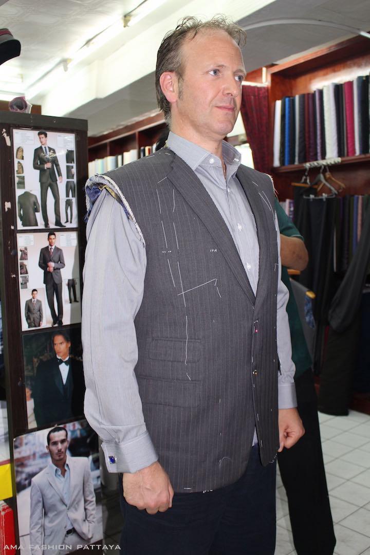 tailorpattaya's tweet photo. The fabric and the detailing is excellent. #truebespoke #experience #pattaya #Bangkok #bestsuit #menstyle #Thailand http://t.co/e855bBdQQb