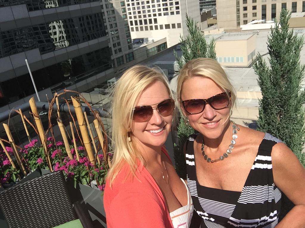 Bridgetangeline's tweet photo. Having fun in Chicago!  Rooftop hopping! http://t.co/Wk77h1hzUH