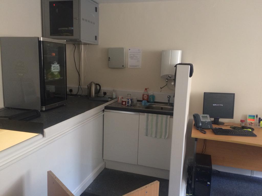 JSWInsMelton's tweet photo. Upstairs office coming along nicely. #jswinsurance #melton #insurance @JSWChrisAdams @louisedubber1 @Nathanjswins http://t.co/OBwbw7xWOr