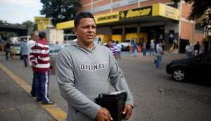 lanacionweb's tweet image. Escasez de cosas básicas agobia a los venezolanos lanacionweb.com/reportajes-y-e…