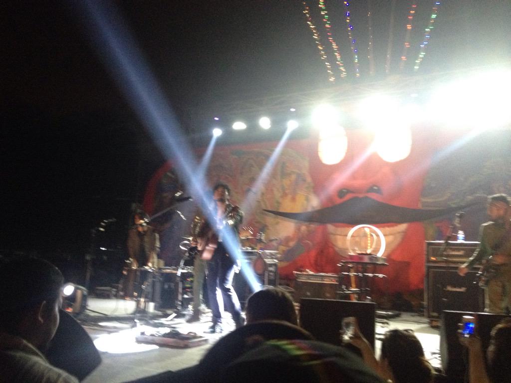 Hey. <a href="/matterhalo/">Matter Halo</a> is on stage !!