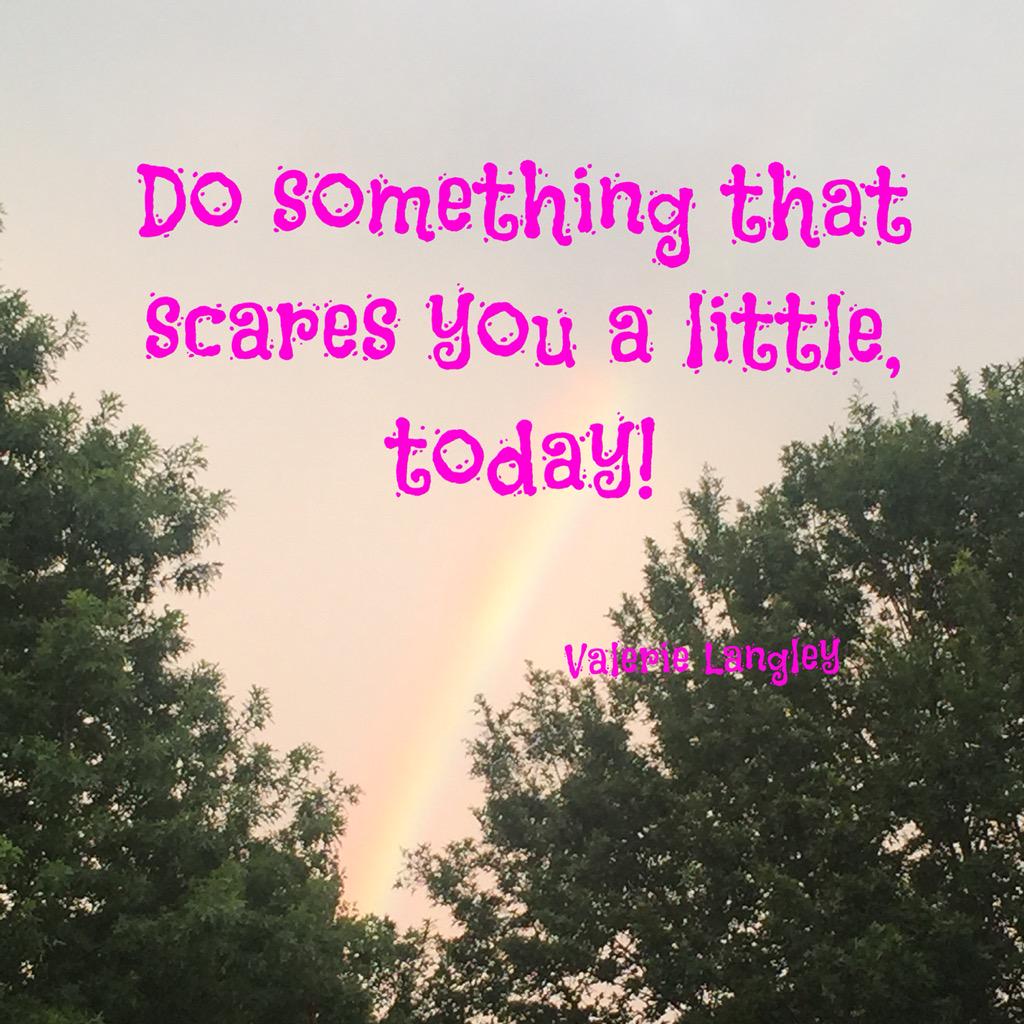 VLangley22's tweet photo. What fear is holding you back? #Valerielangley #lifecoach http://t.co/t9qsraT9EX
