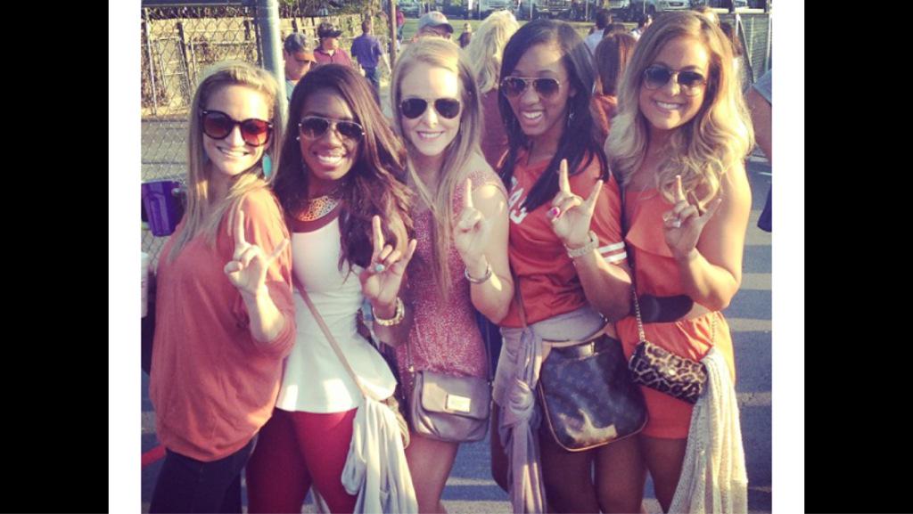 hookemhotties's tweet photo. @TaylorProvost &amp; friends are some #HookemHotties. #Hookem #Texas http://t.co/JL5wlQDjH9