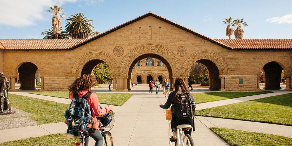 Money's tweet image. These are the best colleges in the United States money.us/1ISV6Mx