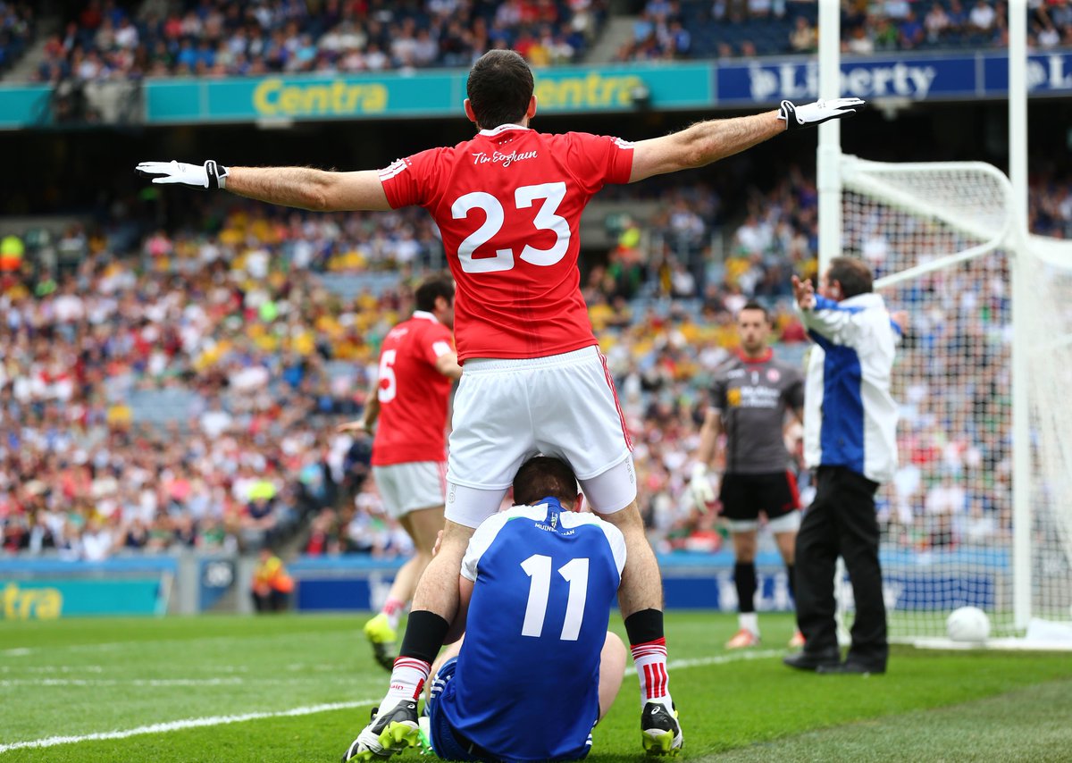 SportsJOEdotie's tweet photo. We interrupt this game between Tyrone and Monaghan for a spot of Stuck in the Mud
#GAA http://t.co/AOmAn6jsvO