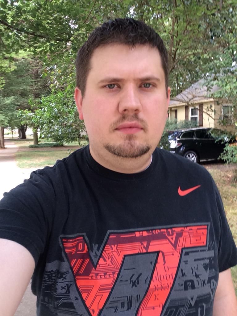 JefDav84's tweet image. Been a while since I broke this shirt out. #Hokies #ProCombat #Nike