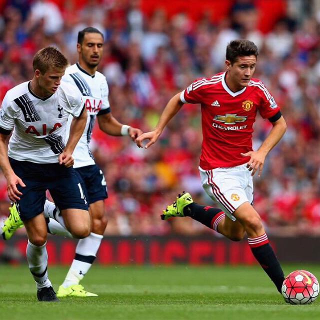 AnderHerrera's tweet photo. Great start to the new season.Thanks to the fans for giving me such a great welcome.It's special to feel your support http://t.co/et1HkhKjrv