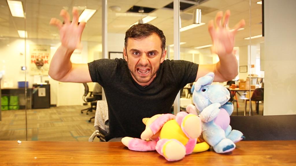 garyvee's tweet photo. #AskGaryVee Episode 129: The Share Monster
http://t.co/jgsmU4BTEi http://t.co/alHW0veFb9