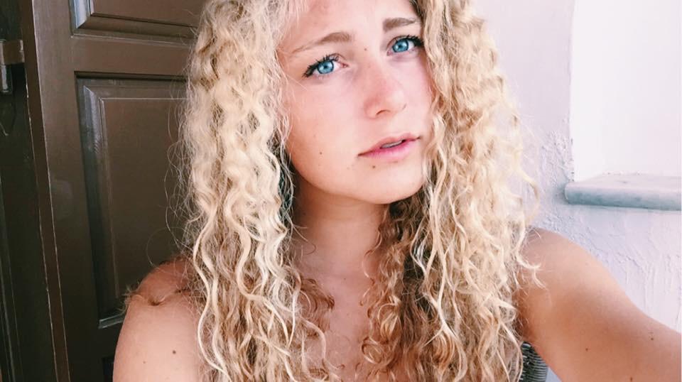 always_1325's tweet photo. #Sofia300k @sofia_viscardi la perfezione in una foto complimenti per i 300k meritati grazie di tutto idola http://t.co/SZz9sXmiI3