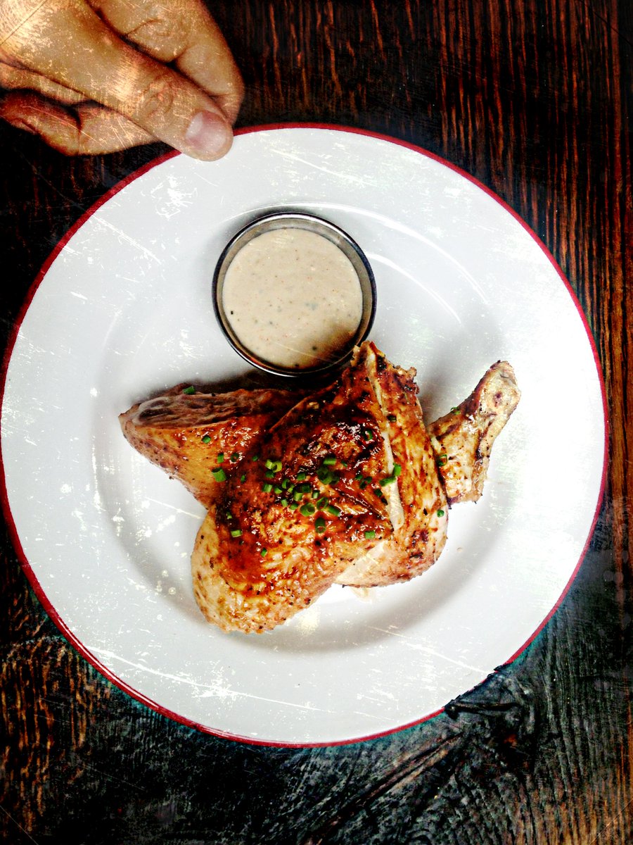 SOUTHERNELEVEN's tweet photo. Cheers to the weekend guys and girls! Bottoms up! #BBQ #BEERS #Weekend #Saturday http://t.co/xtUzIgAFr6