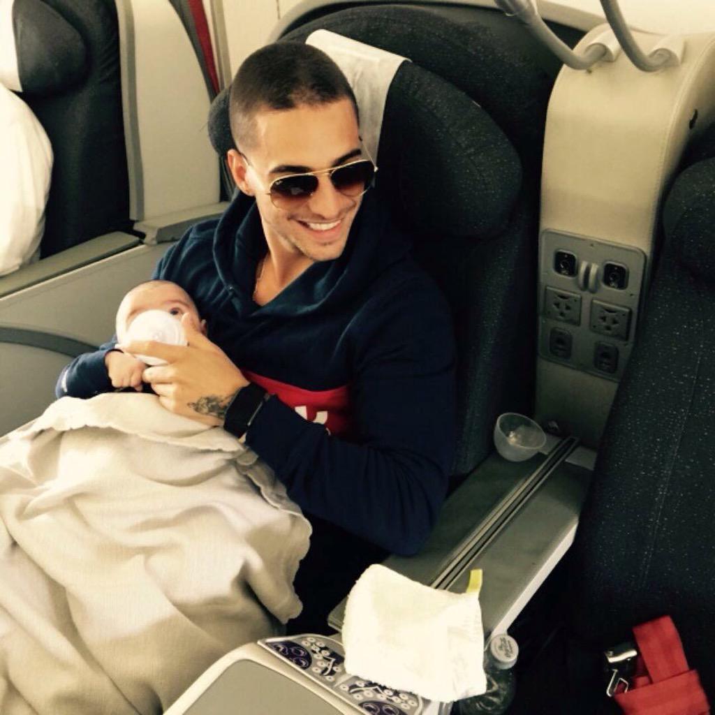 javsarenas's tweet photo. Hey que esta pasando princesas👸

Ayúdenme con un RT para ganar un M&amp;G con @maluma #MalumaEnWakeUp  @WakeUpEnEXA 🎈🇨🇴🇲🇽 http://t.co/XnMg3ppdBv