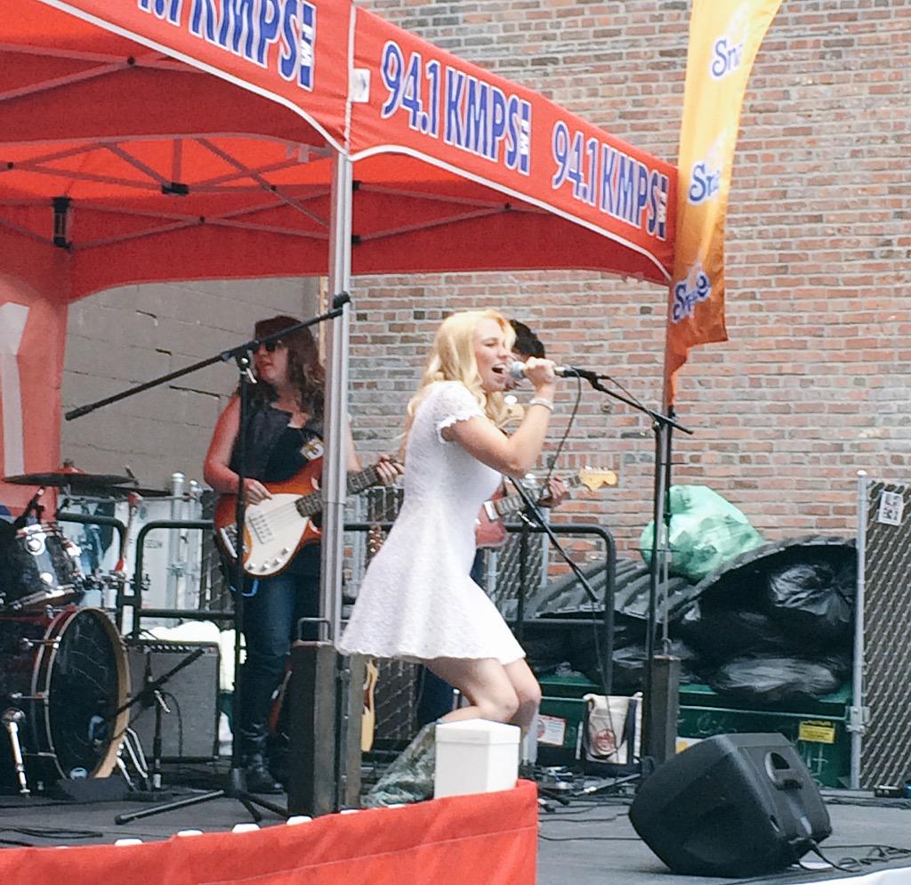 emma941seattle's tweet photo. Jamming out at the @taylorswift13 preparty with local girl Megs McLean! #SupportLocalMusic #KMPSsummer http://t.co/GMfGjOjLKq