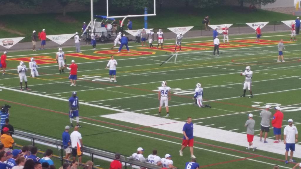 NYSportsBiz's tweet photo. Some talent at the tight end position ! #rexcamp http://t.co/0HLhMsOFoI