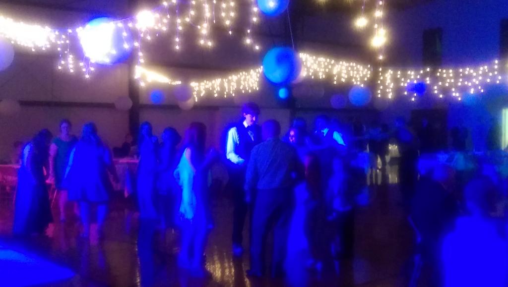 DjGLAR3's tweet photo. Great day celebrating with a newly wed couple. http://t.co/TyBKH0mVJC