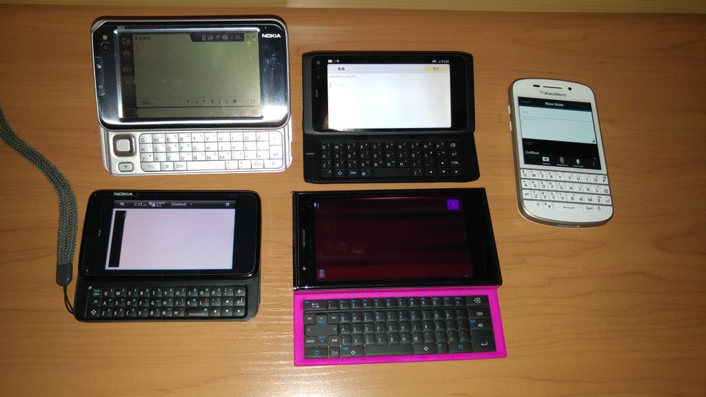 amanda_lam's tweet photo. Family reunion: #Nokia #N810, #N900, #N950 and #Jolla with #TOHKBD. #Blackberry #Q10 joins the party. http://t.co/vttfi4s2pn