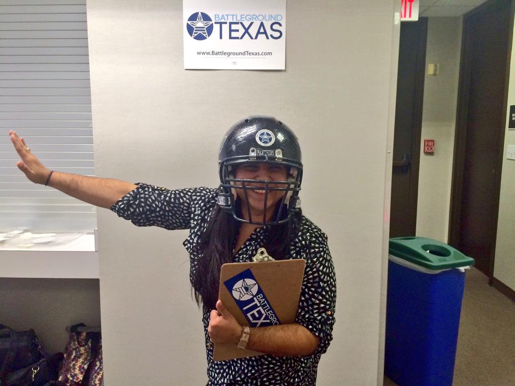 kristianfortx's tweet photo. Clear eyes full hearts #CANTLOSE! #GameOnTexas http://t.co/Hx2SS378KS