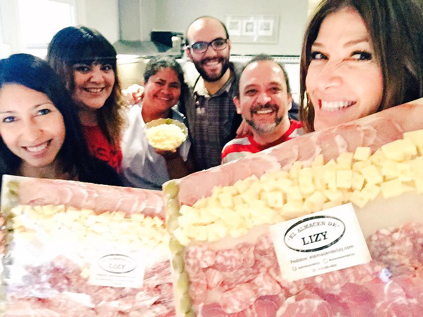 Sueño hecho realidad con amigos disfrutando de una picada d <a href="/elalmacendelizy/">El almacen de Lizy </a> gracias <a href="/lizytagliani/">Lizy Tagliani</a> la próxima vienes!
