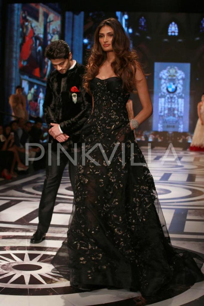 TheAthiyaFC's tweet photo. [SET-2] @theathiyashetty And @soorajpancholi9 Walked On The Ramp Of India Bridal Fashion Week http://t.co/GEH3aGZLAi