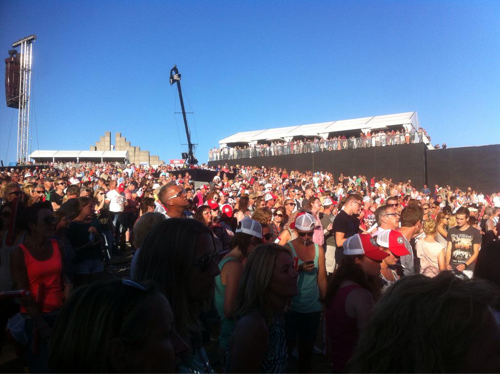 deejayjanb's tweet photo. #dutchvalley it issass !
Wat een gaaf feest! http://t.co/iO1KZQxpa1
