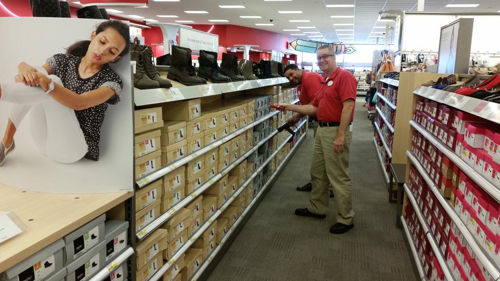 Salesfloor + Logistics = Full Floor #R300fillerup <a href="/DerinBriggs/">Derin</a> <a href="/ConnieDroge/">Connie Droge</a> <a href="/freeman_shanny/">Shannon Freeman</a>