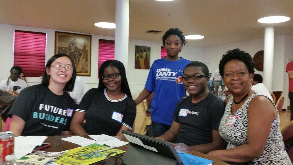 technolosense's tweet photo. Group Ten #HackHarlem #uptowntech #4Harlem great team super fun! http://t.co/cjONMHyAJf