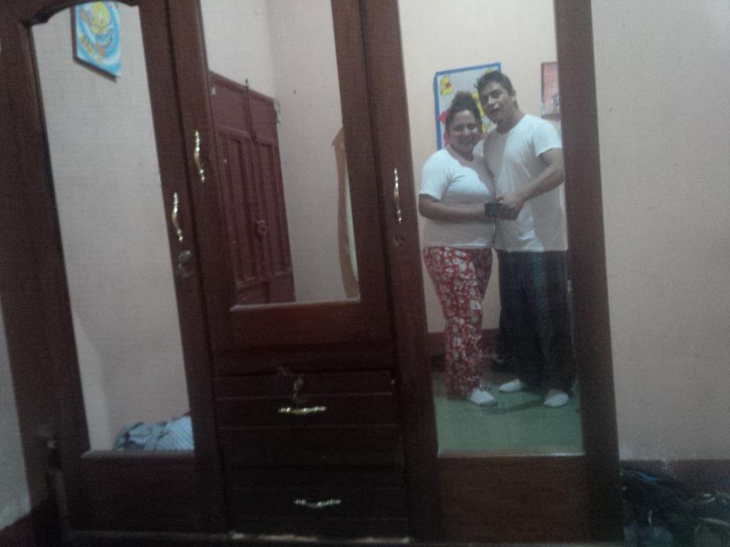 AlayDelsy's tweet photo. Dios te Bendiga mi Befo enojonO:-) buenos momentos.hehe http://t.co/WU9wTyijva