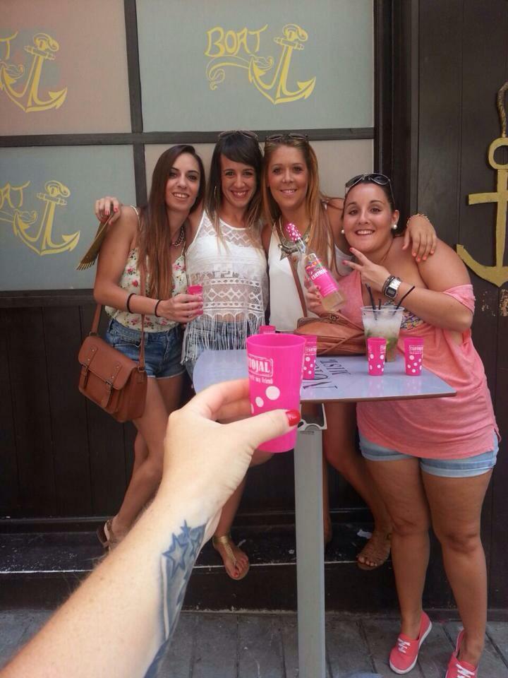 BoatCopas's tweet photo. En Boat ya tenemos Cartojal bien fresquito!!! Quieres??? 😏💃⚓️ http://t.co/mOF760pYIb