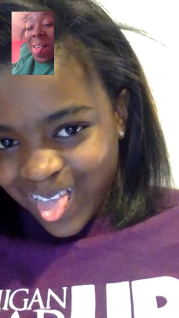 atiytay's tweet photo. Ft with the loml ๐ป๐๐ #Ditweet http://t.co/fz7GwlET1h