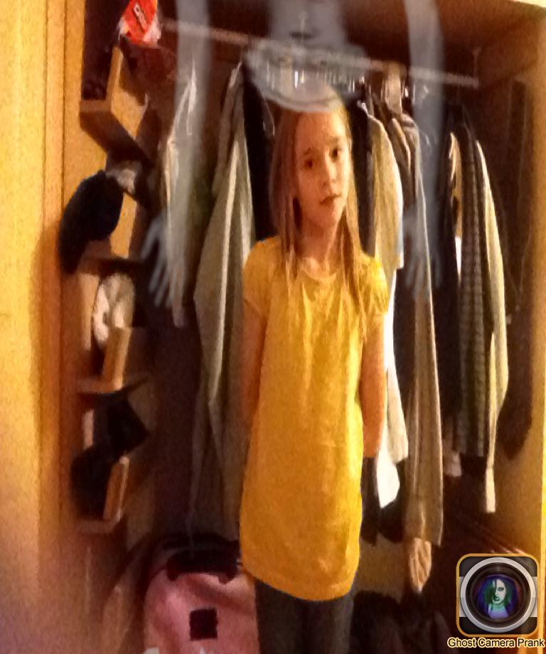 BRowenne's tweet photo. Omg help me I just saw this pic and I am so scared # save meh I am gonna die 😧 http://t.co/ZH8GdDy2n3
